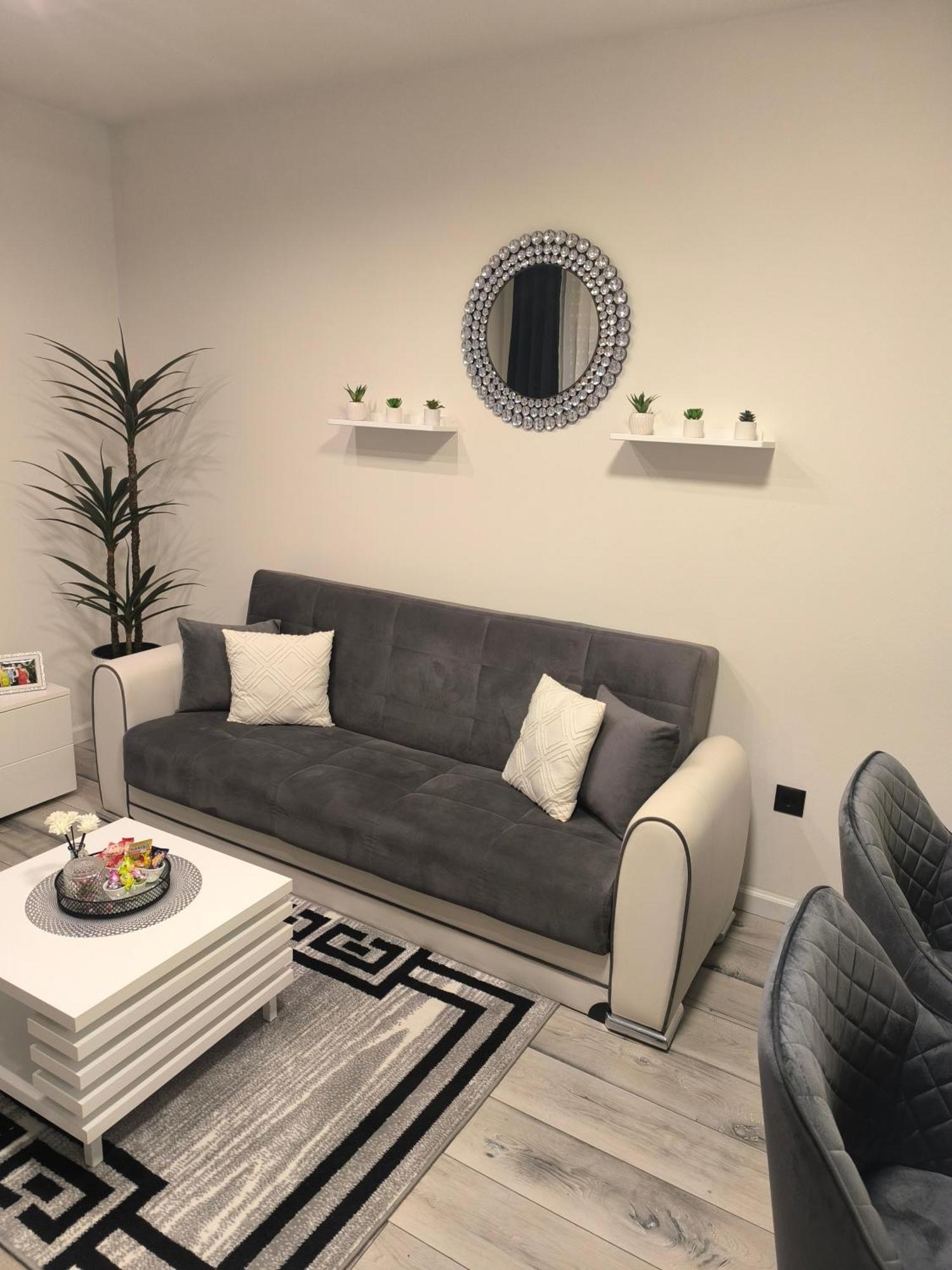 Apartman Rex Svinisce Екстериор снимка